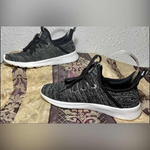 Adidas Women’s Cloudfoam Pure DB0694 Black Running Shoes Size 6 - Picture 2 of 10